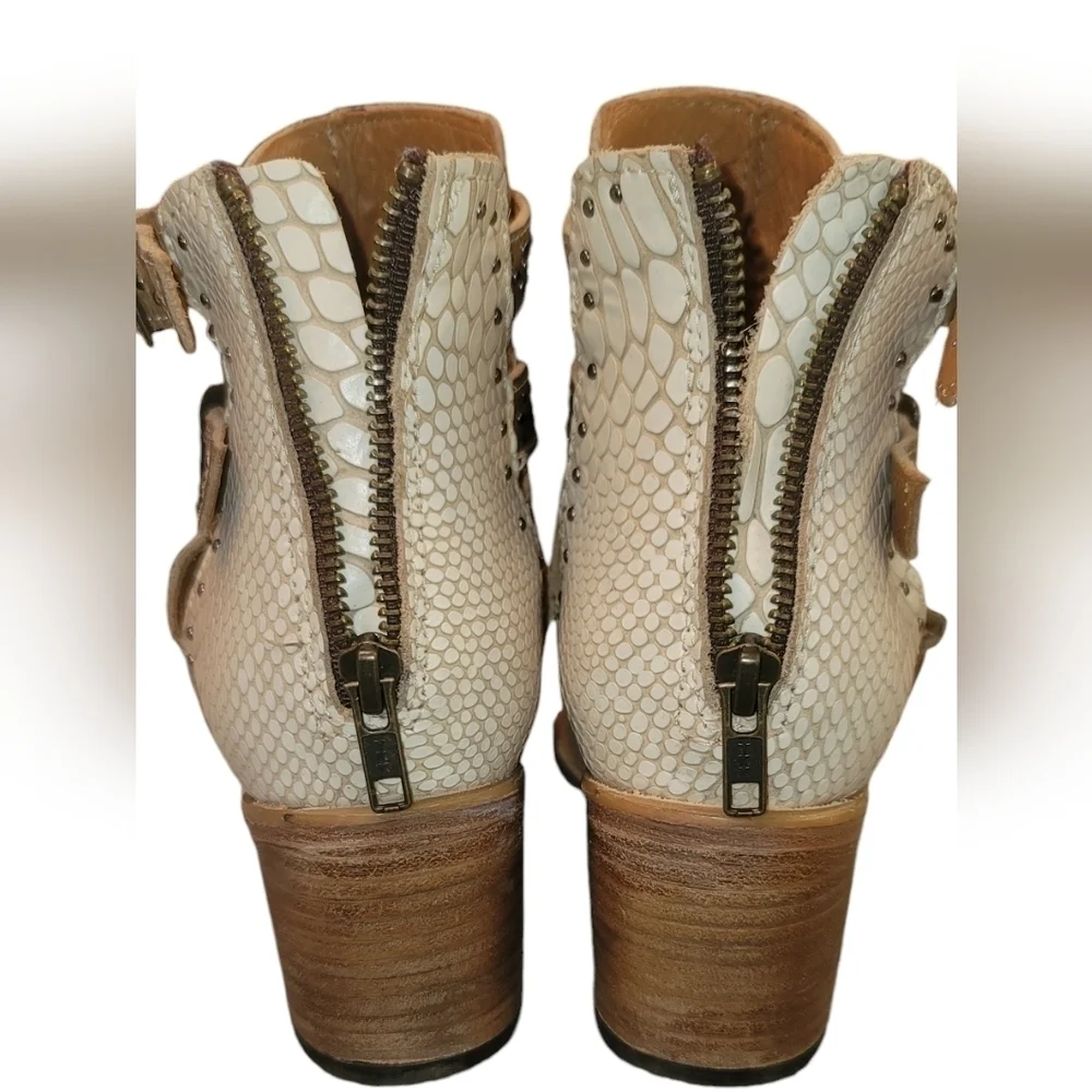 Freebird Handmade Leather Saphire White Snake  Western Boots